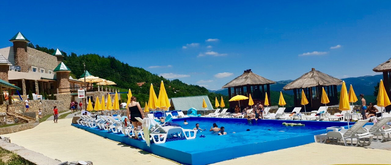 bali-mountian-resort-bazen (1)